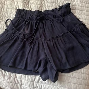 Altard state skort that looks like a skirt, size women’s xs and color navy.